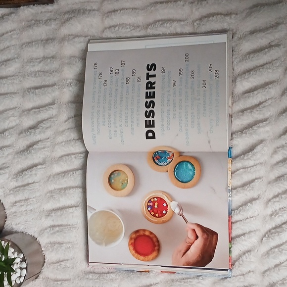 Tasty Ultimate Cookbook - Picture 5 of 6